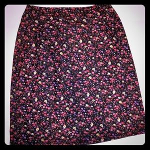 🌈3/$10🌈 *VTG* We Too skirt size large